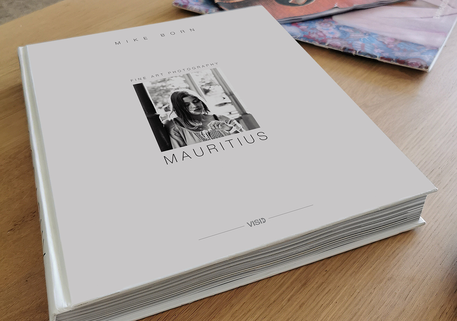 Book release: Mike Born - Mauritius